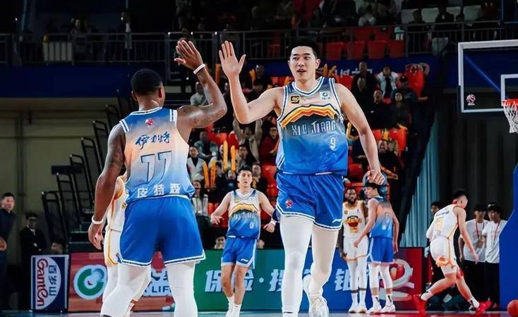 包含上海男篮大胜广州,武汉取得惊喜胜利的词条 包含上海男篮大胜广州,武汉取得惊喜胜利的词条