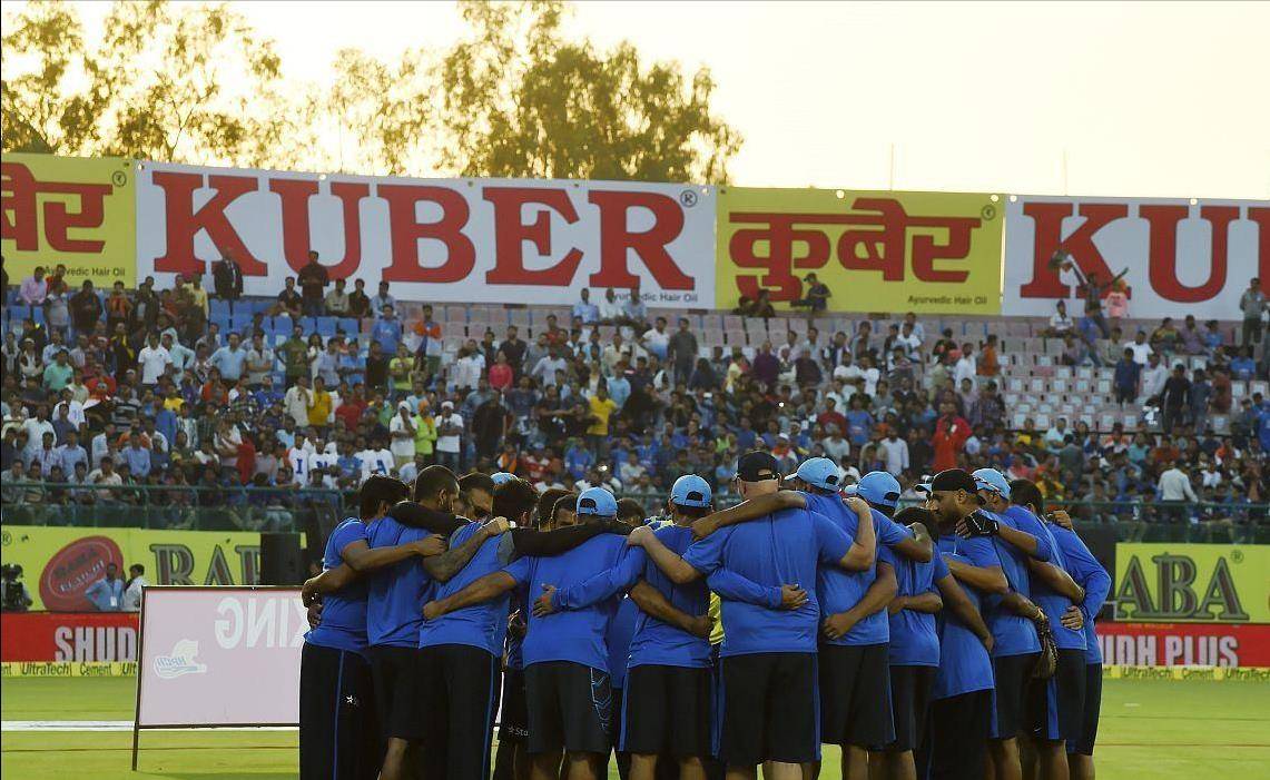 高强度对抗赛场震撼,胜负难以预料 高强度对抗赛场震撼,胜负难以预料