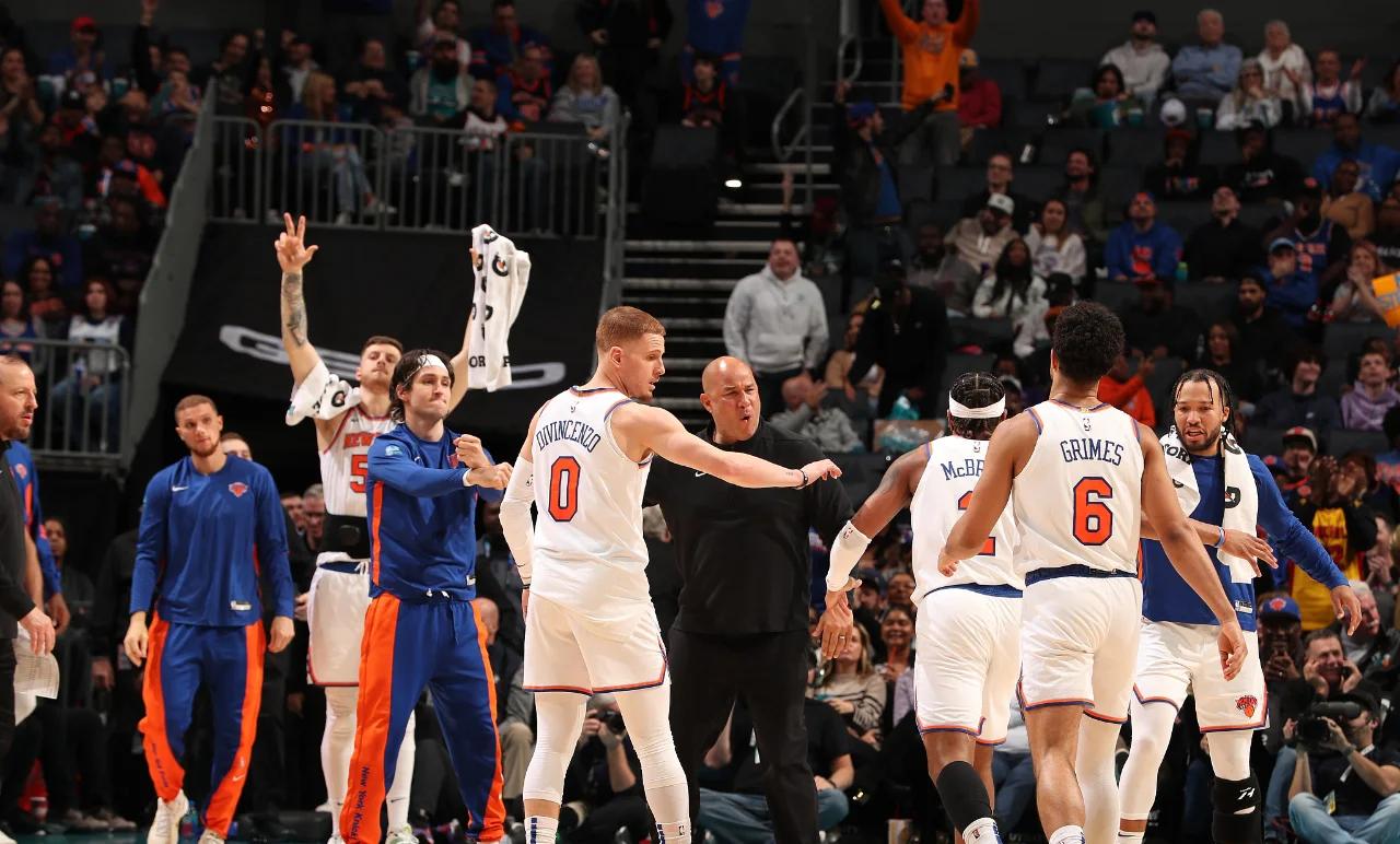 尼克斯主场失利：兰德尔全场+未能帮助球队取胜的简单介绍