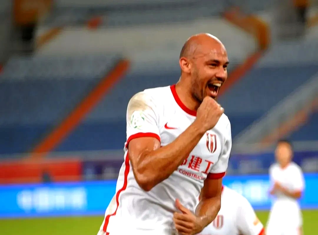 aoa体育培训-球员个人突破表现出色,实力得到认可