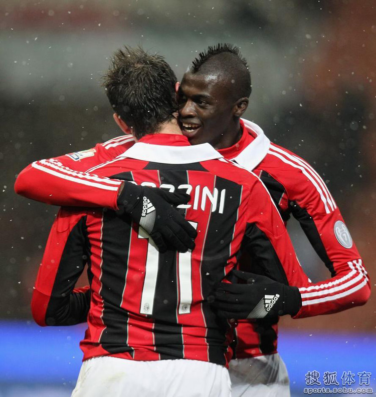 关于尤文后防稳固，成功晋级八强的信息