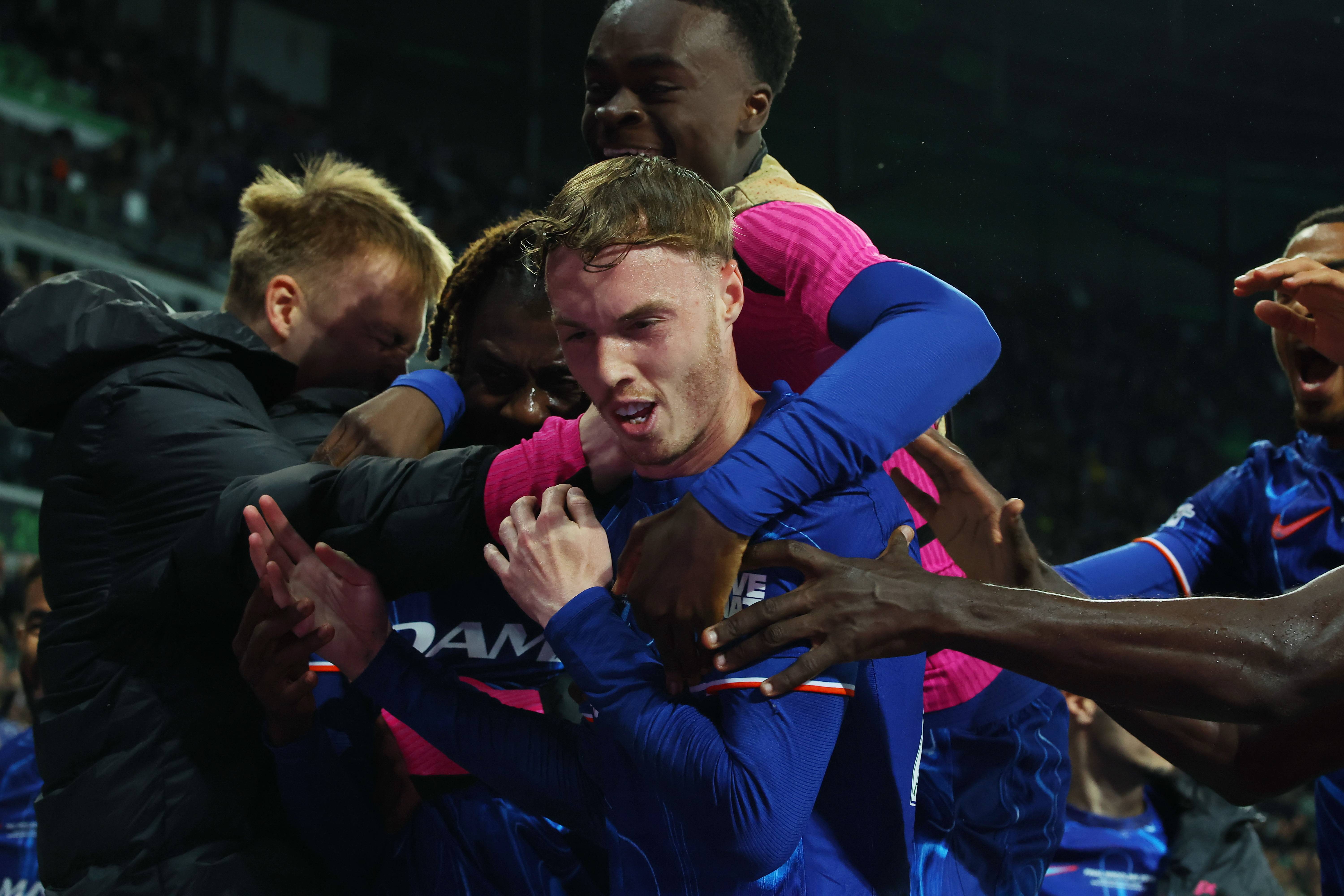 包含切尔西球员集体放假，备战欧战疲劳考验的词条