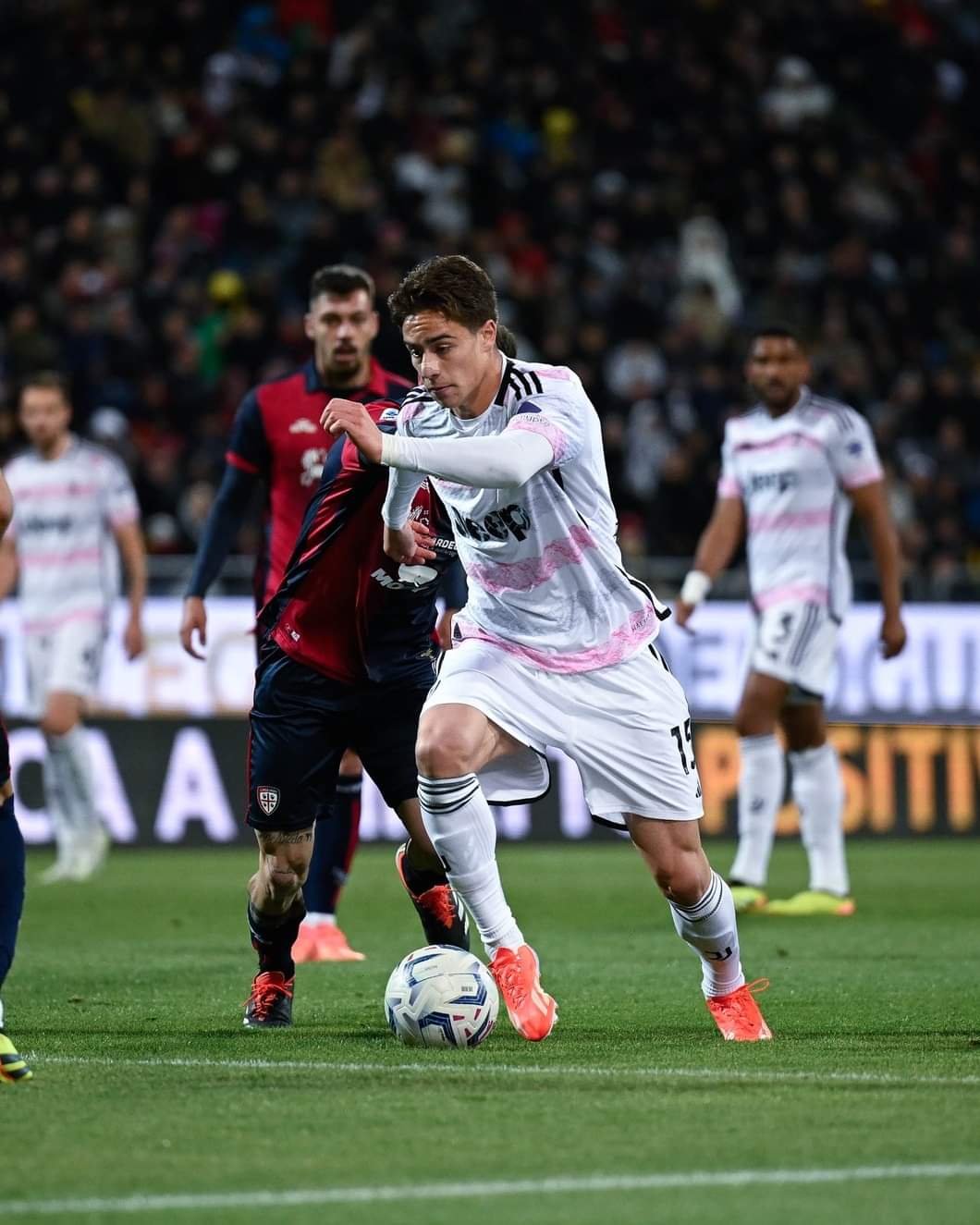 aoa体育活动-尤文图斯大胜,进欧冠半决赛!下轮对手如何阻击