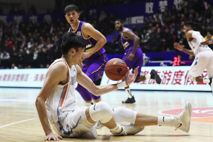 aoa体育活动-广西队主场大败,遭遇连败困境